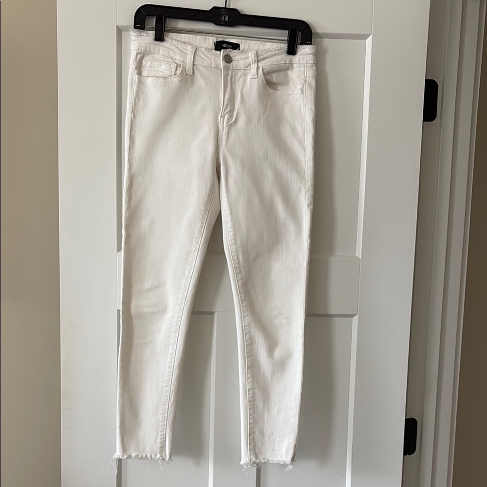 White Ankle Cropped Jeans with Slim Fit